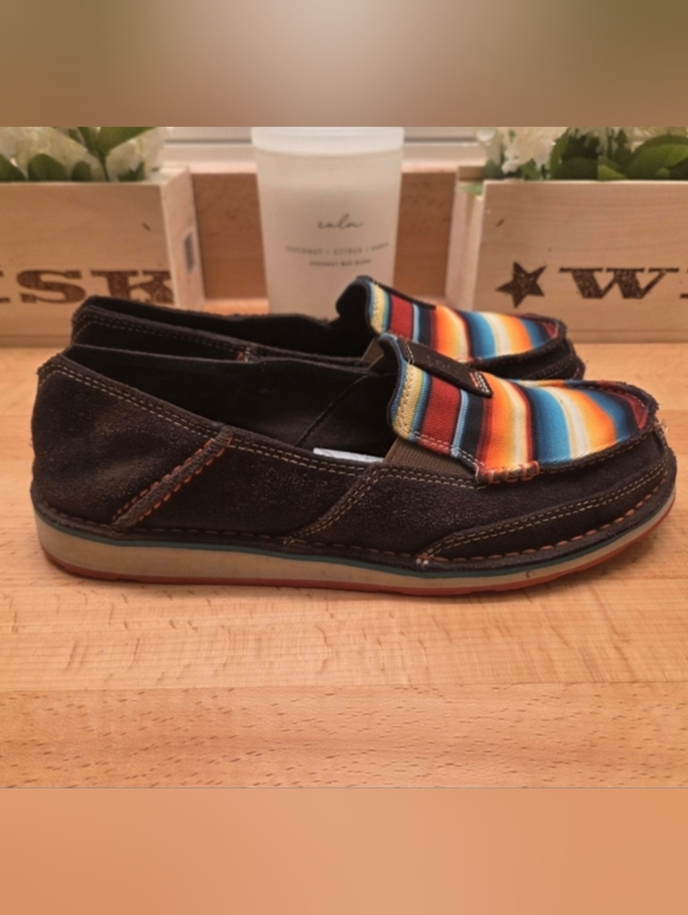 Ariat Women 8.5 Serape Striped Cruiser Shoe Slip On Brown Canvas Loafer